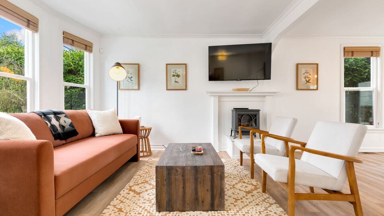 Photo of Others in Ballard