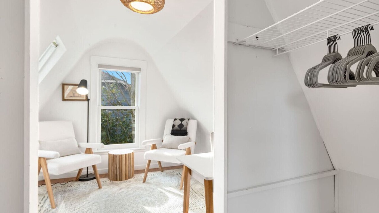 Photo of Others in Ballard