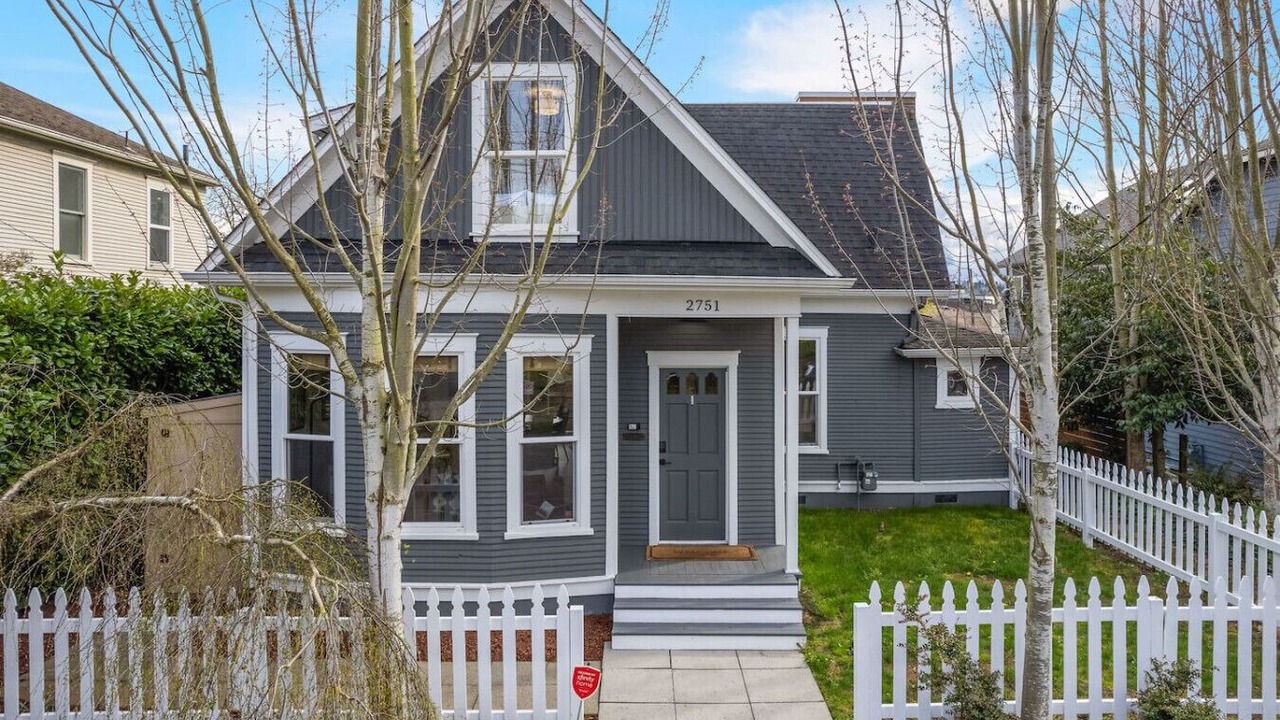 Photo of Others in Ballard