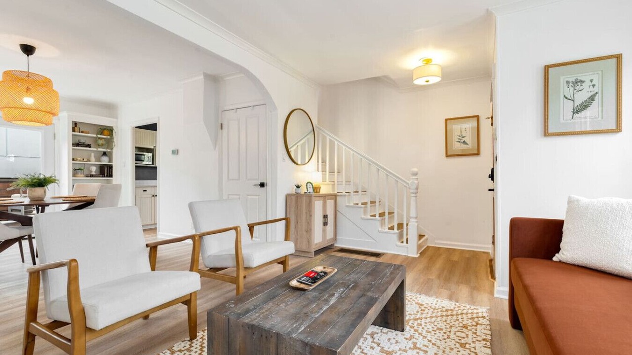 Photo of Others in Ballard