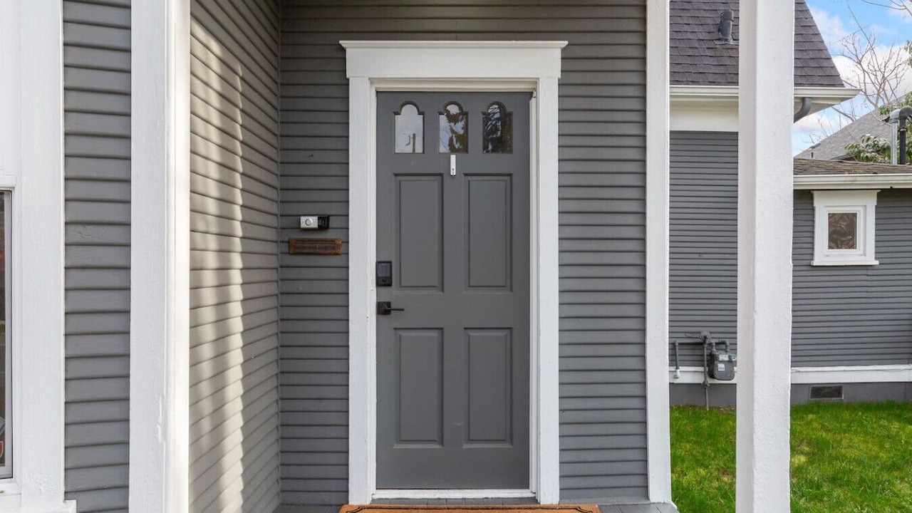 Photo of Others in Ballard