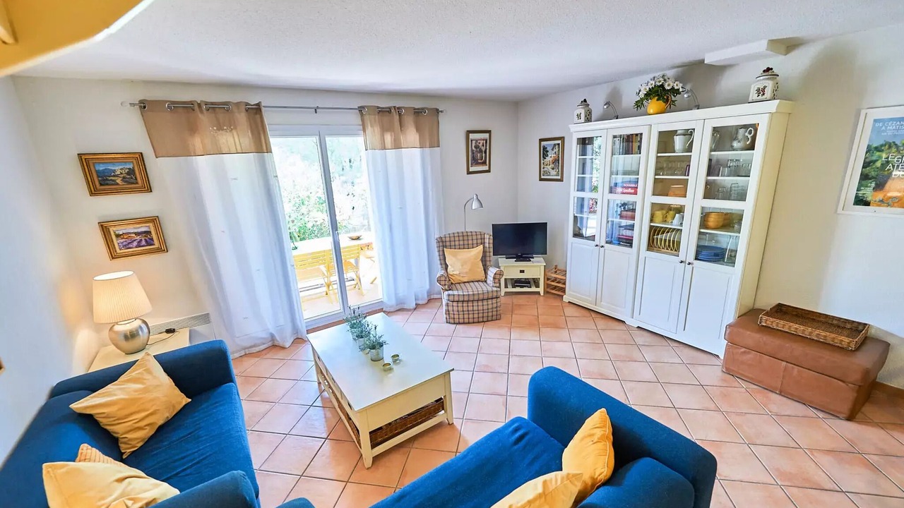 Photo of Livingroom in Nans-les-Pins