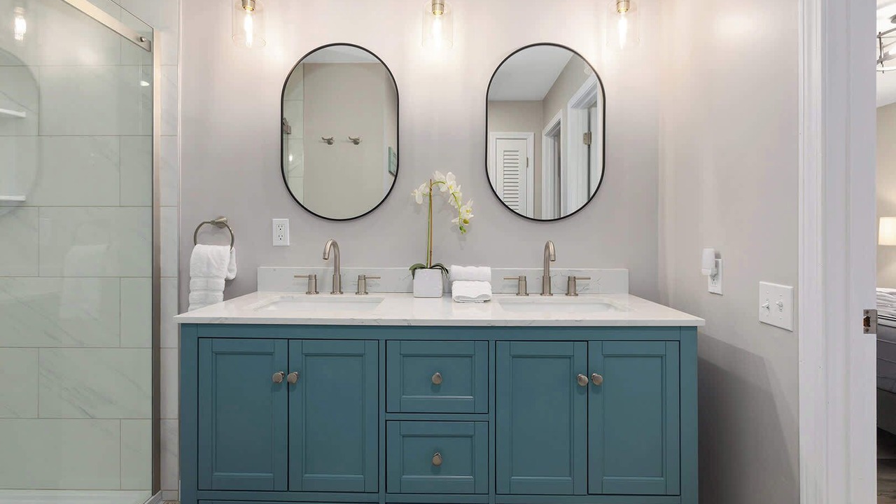 Photo of Bathroom in Lenexa
