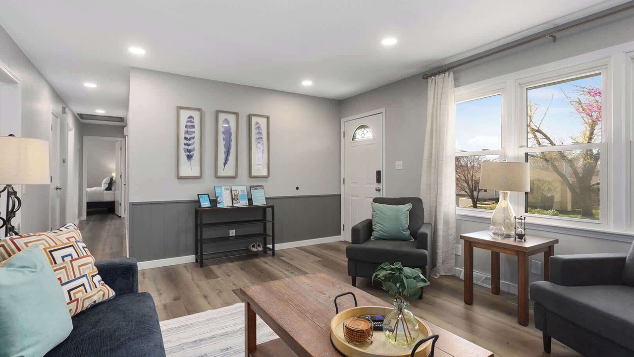 Photo of Livingroom in Lenexa