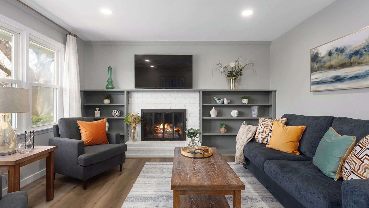 Photo of Livingroom in Lenexa