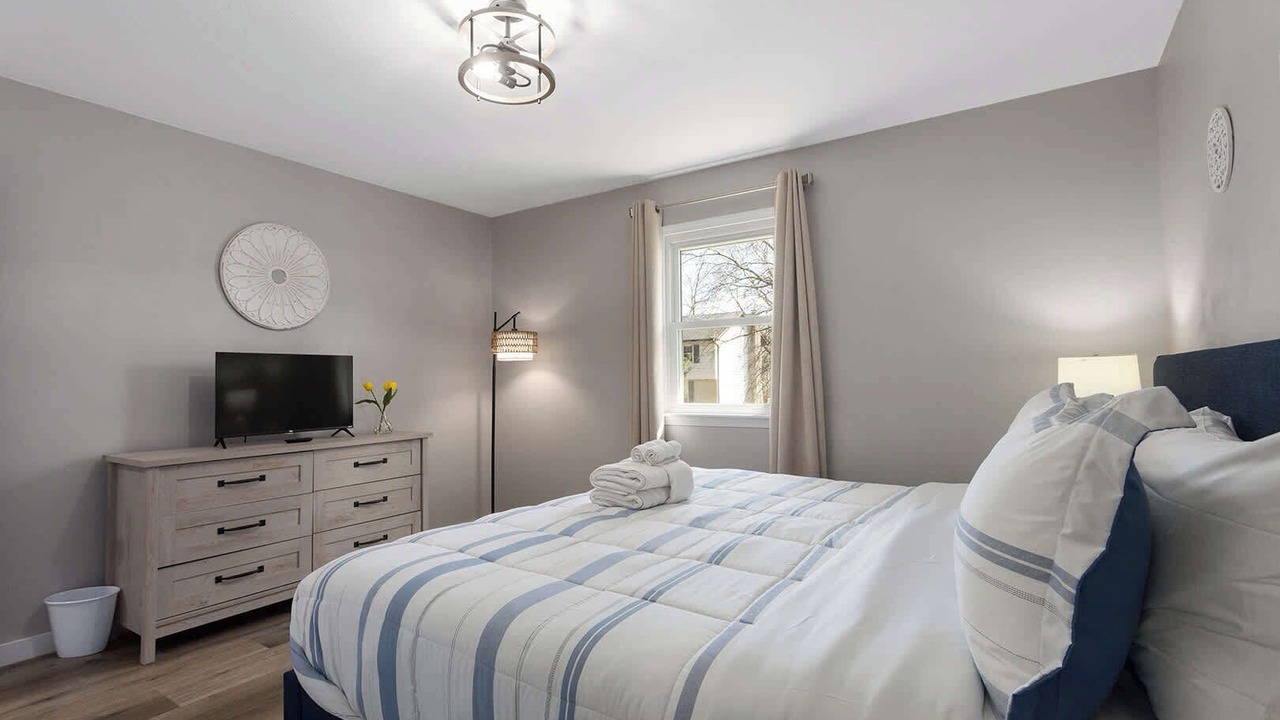 Photo of Bedroom in Lenexa