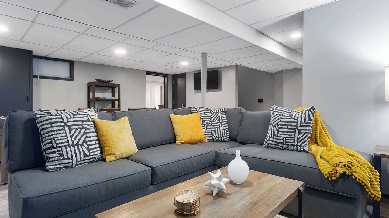 Photo of Livingroom in Lenexa