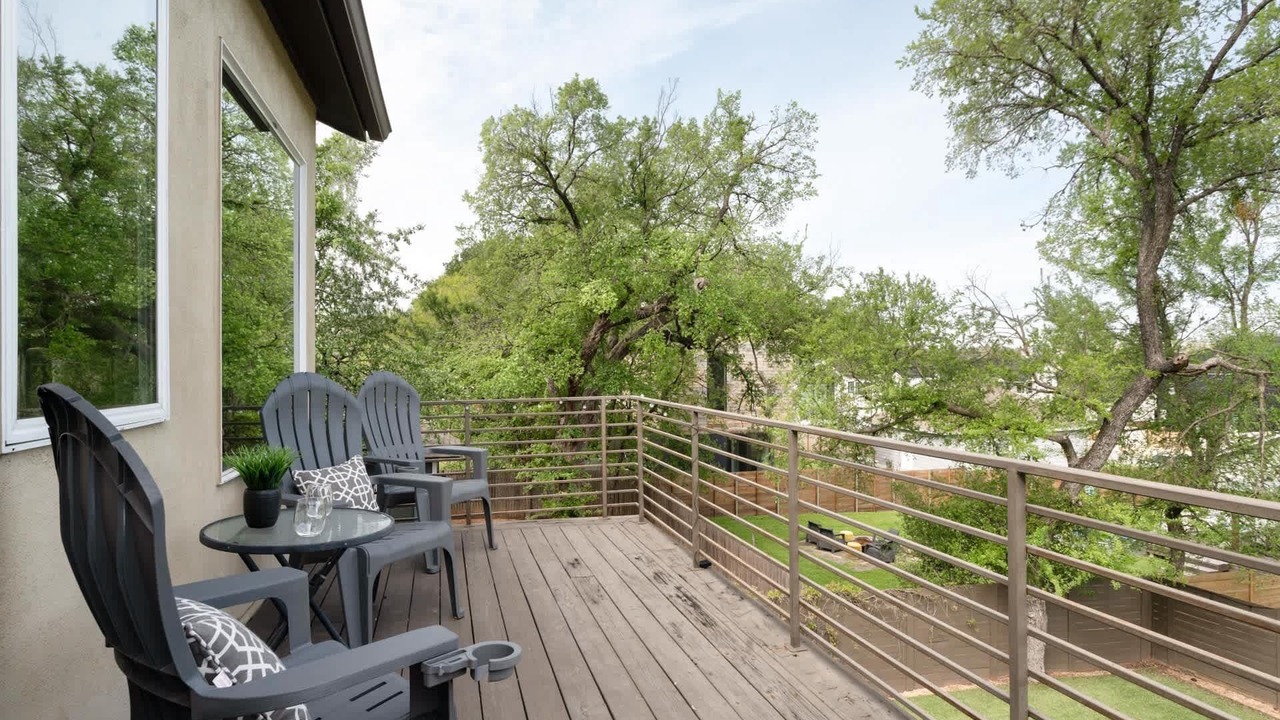 Photo of Patio Balcony in Chestnut