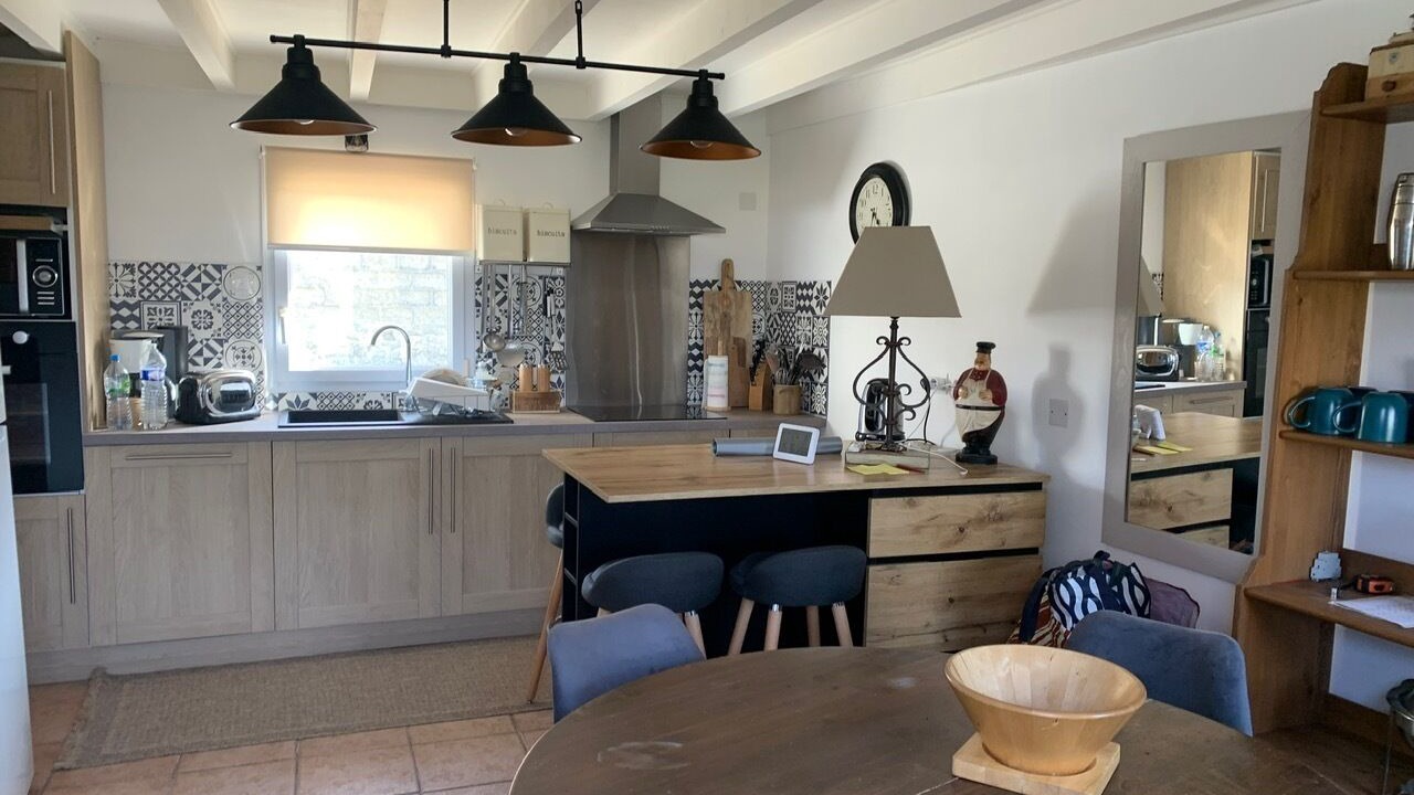 Photo of Kitchen in Plougoulm
