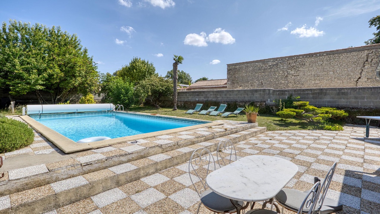 Photo of Outdoor in Clavette