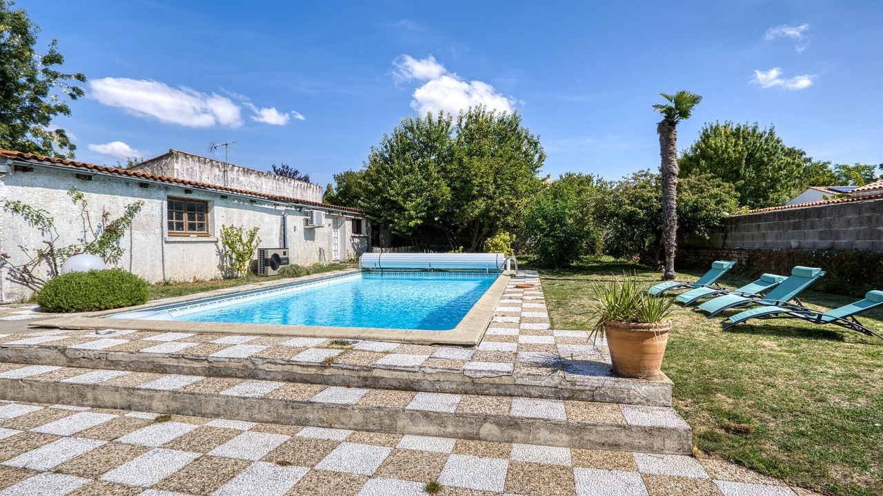 Photo of Outdoor in Clavette