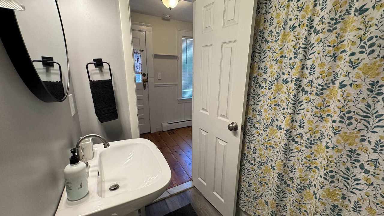 Photo of Bathroom in Salem