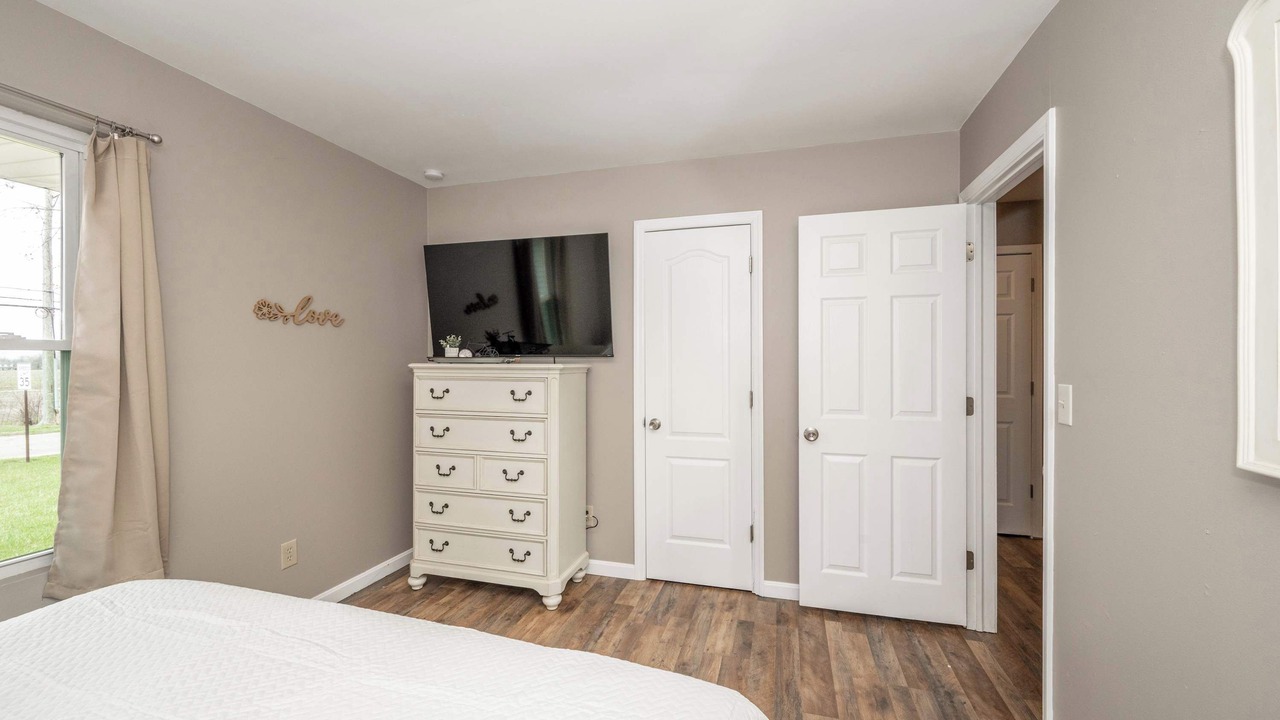 Photo of Others in Monroe