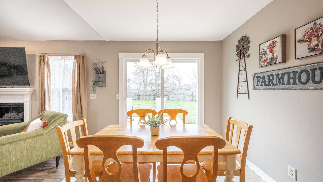 Photo of Others in Monroe