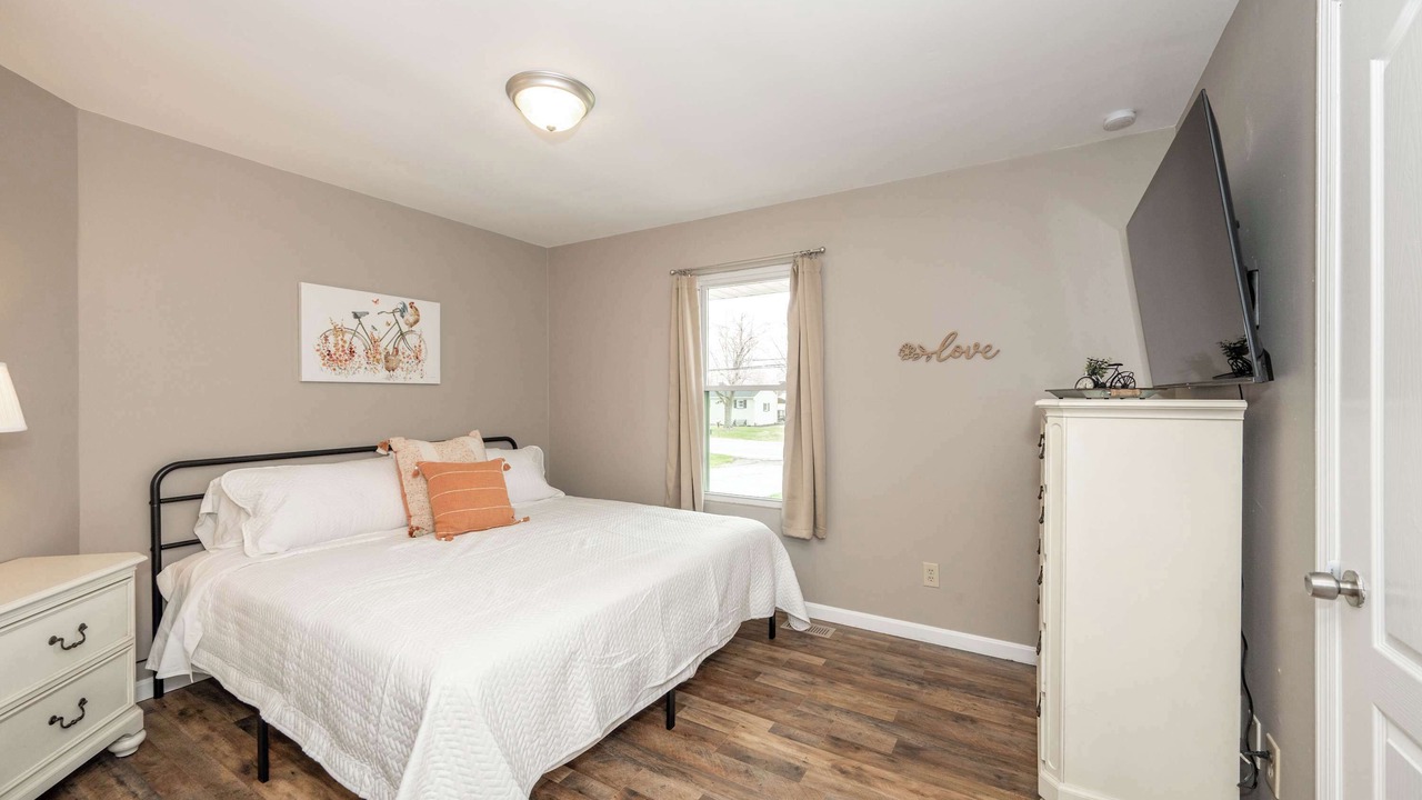 Photo of Others in Monroe