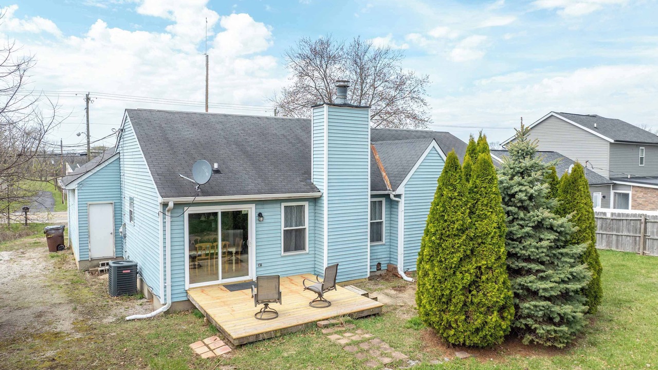 Photo of Others in Monroe