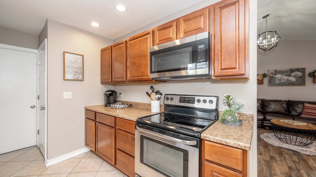 Photo of Others in Monroe