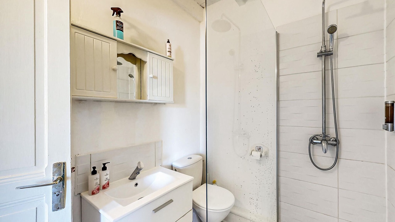 Photo of Bathroom in Oradour-Fanais