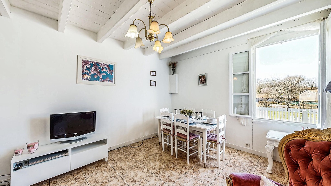Photo of Bedroom in Oradour-Fanais