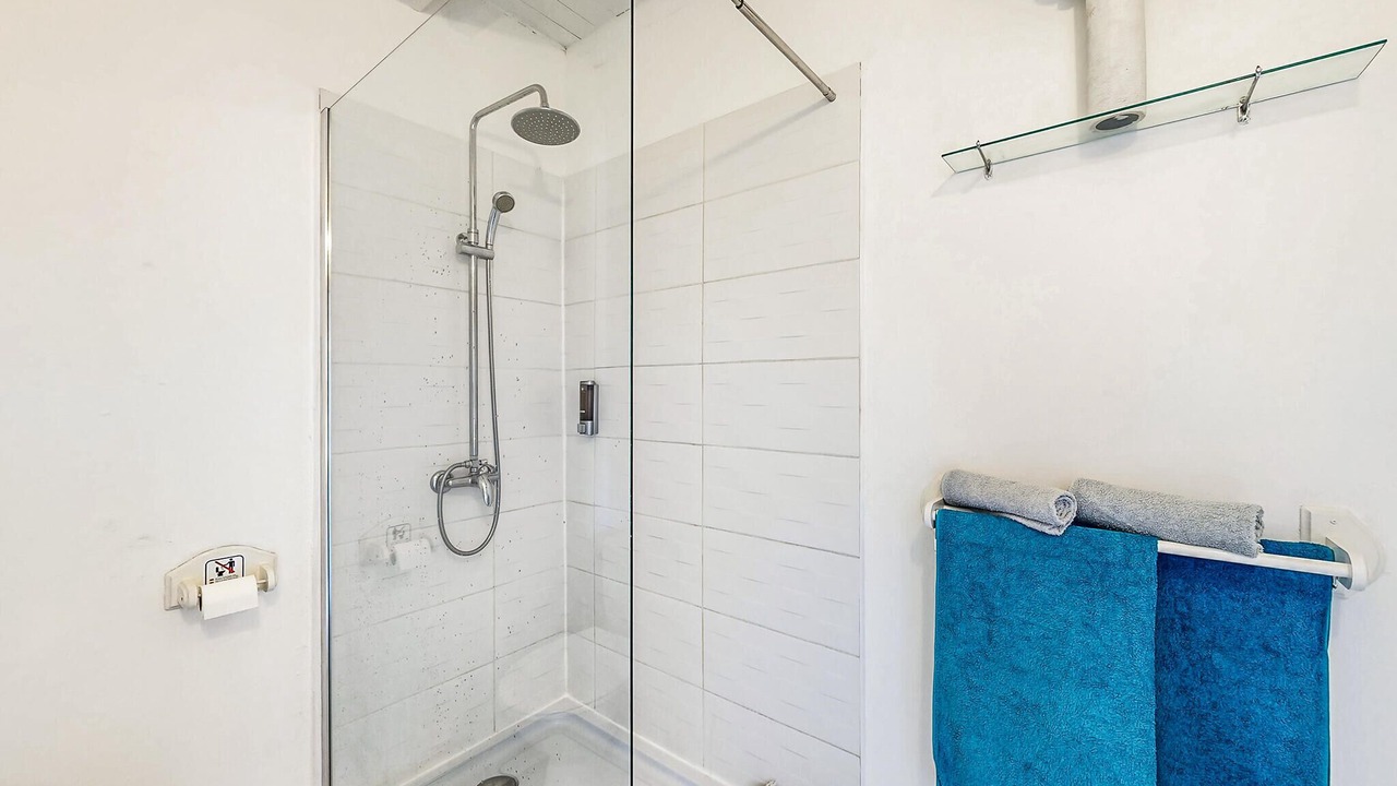 Photo of Bathroom in Oradour-Fanais