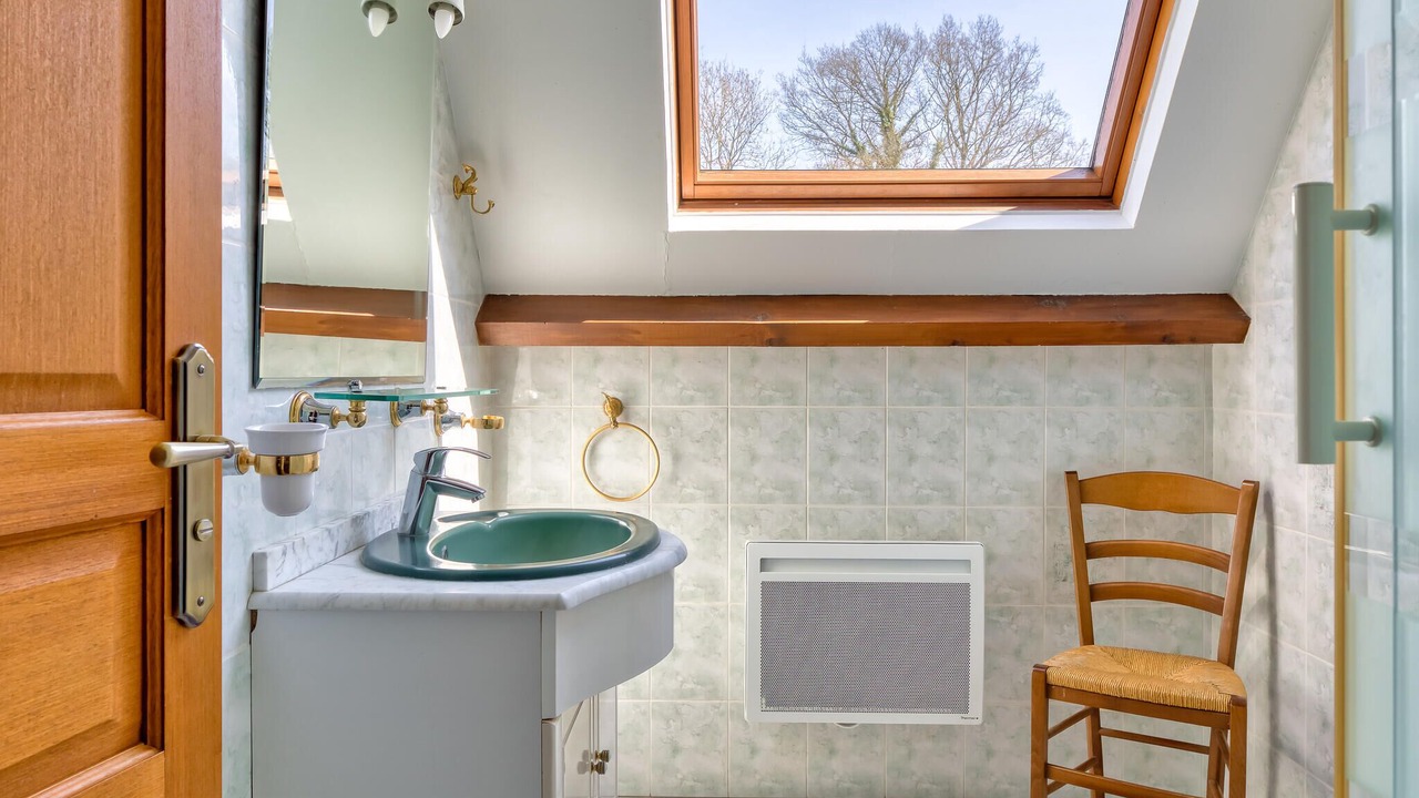 Photo of Bathroom in Saint-Etienne-l'Allier
