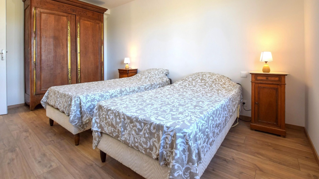 Photo of Others in Bacilly