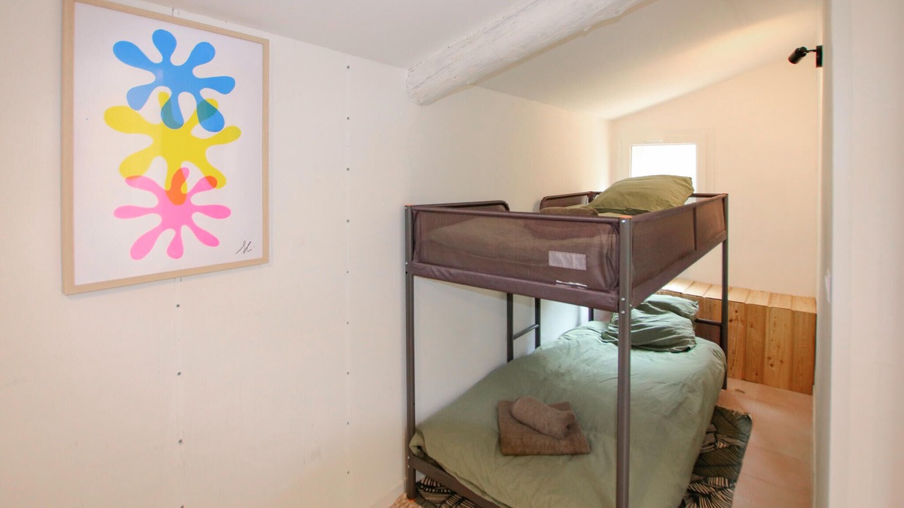 Photo of Others in Piegon