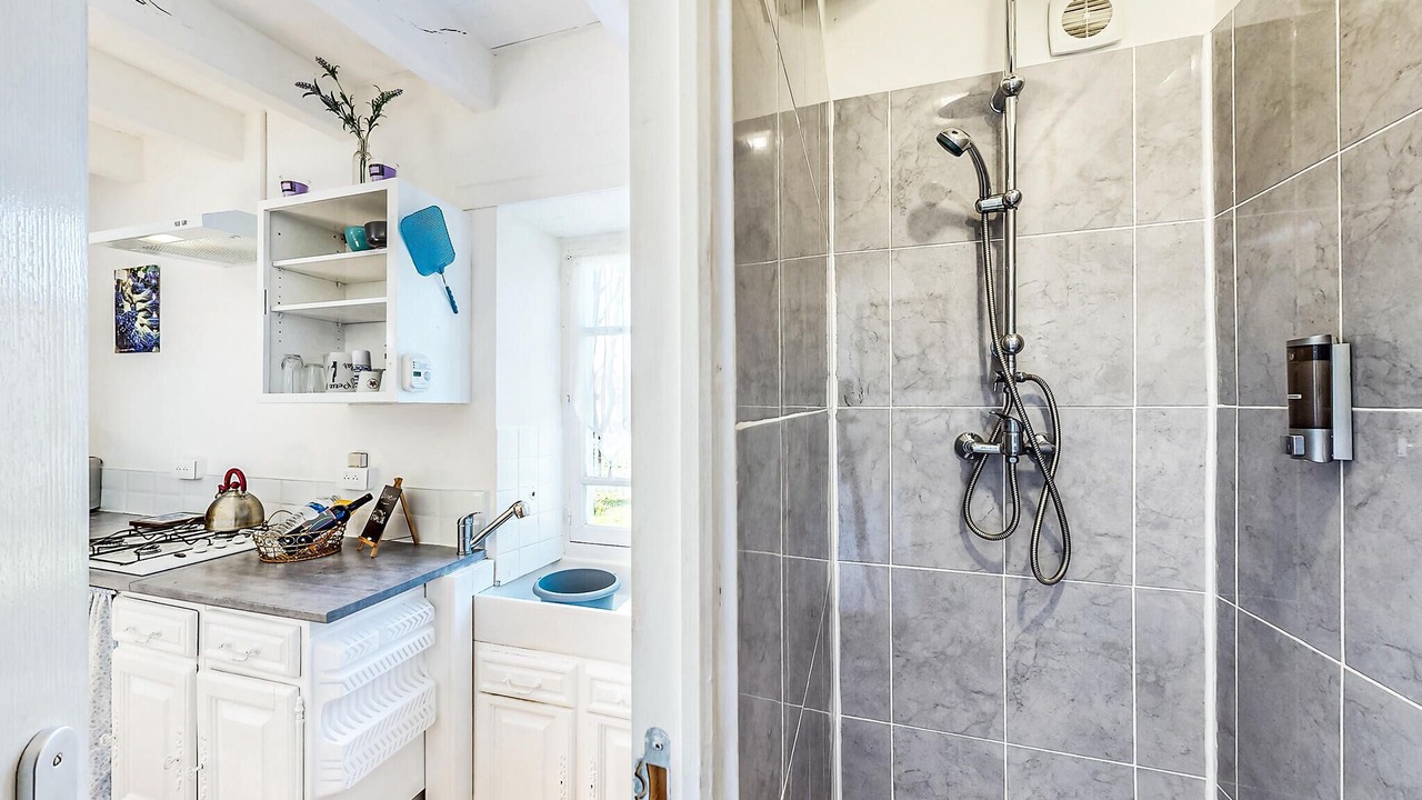 Photo of Bathroom in Oradour-Fanais