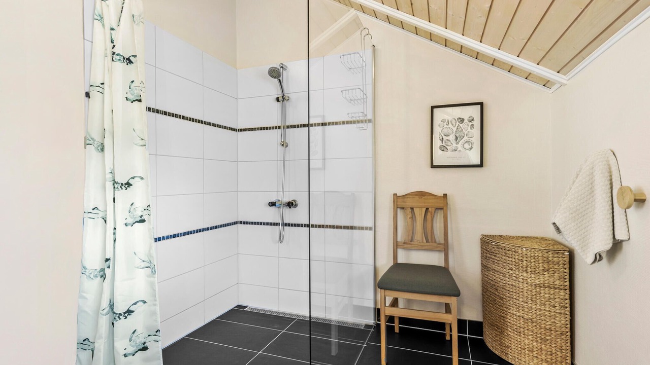Photo of Bathroom in Femmøller