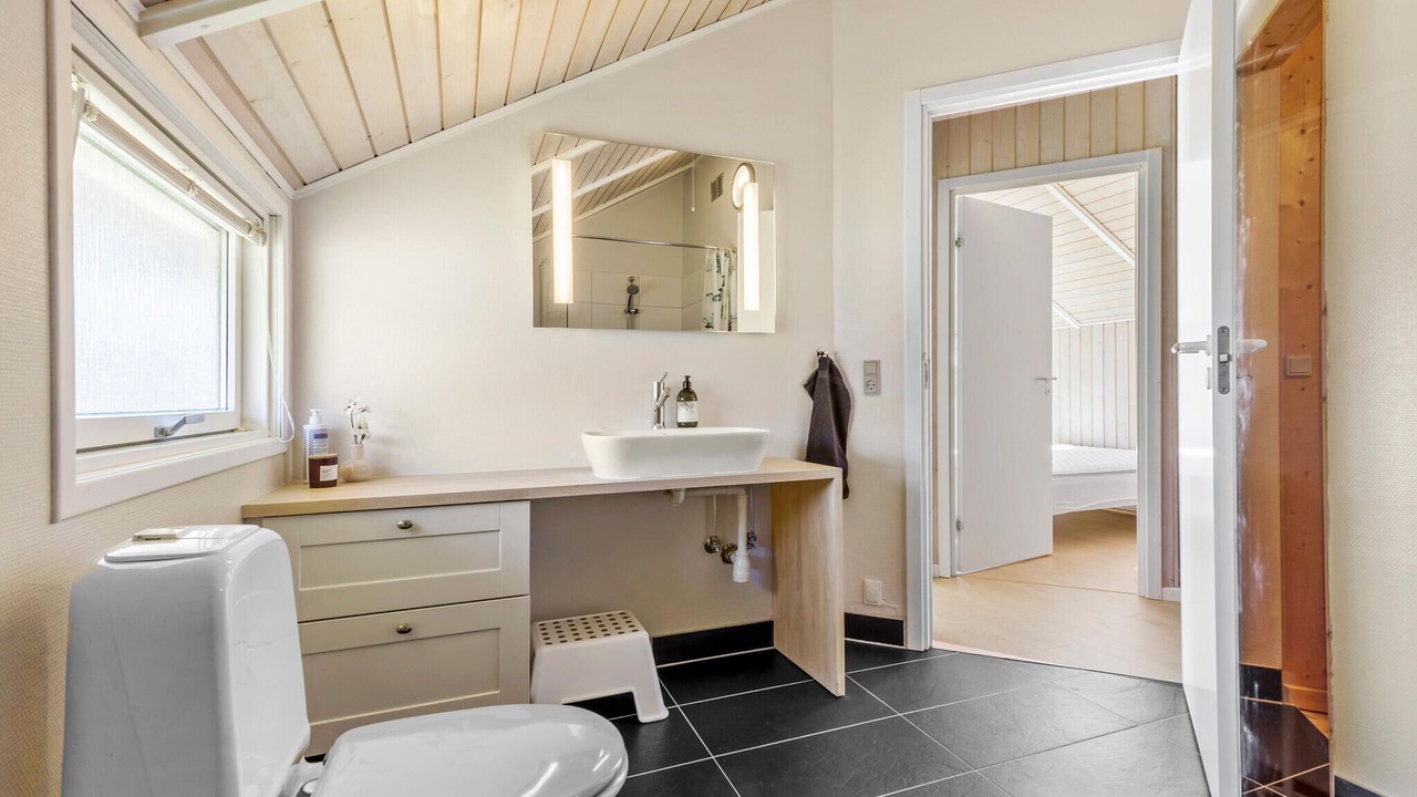 Photo of Bathroom in Femmøller