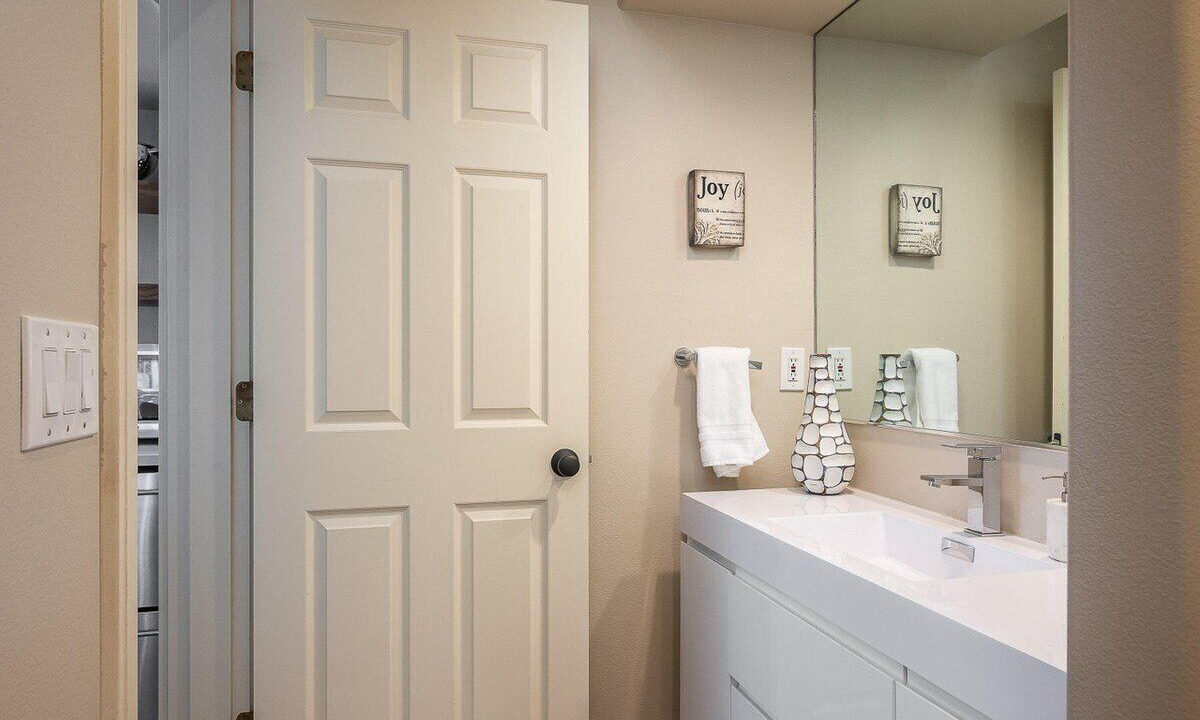 Photo of Bathroom in Broken Top