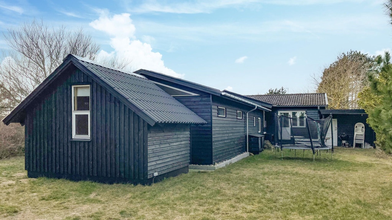 Photo of Others in Millinge