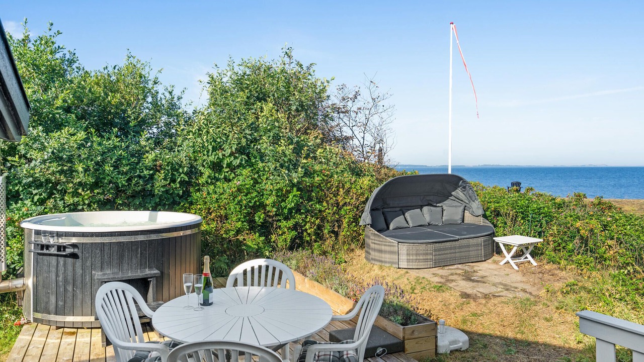 Photo of Others in Millinge