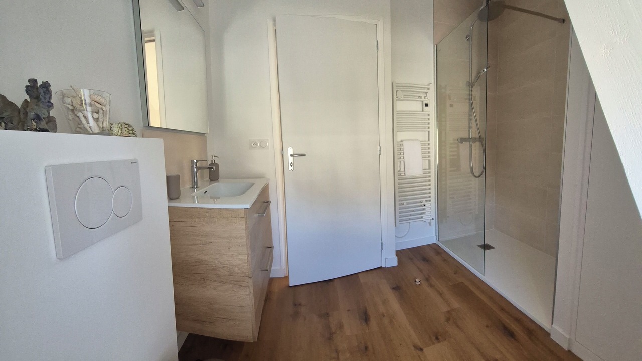 Photo of Bathroom in Saint-Lo-d'Ourville