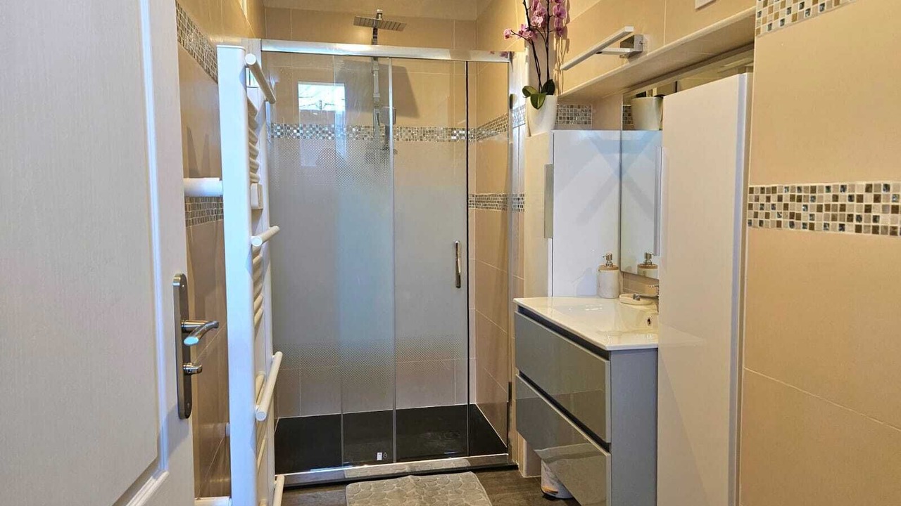 Photo of Bathroom in Salvagnac