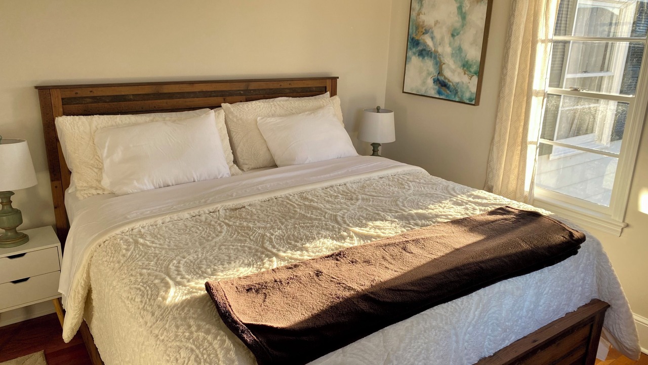 Photo of Bedroom in Rockbridge Baths