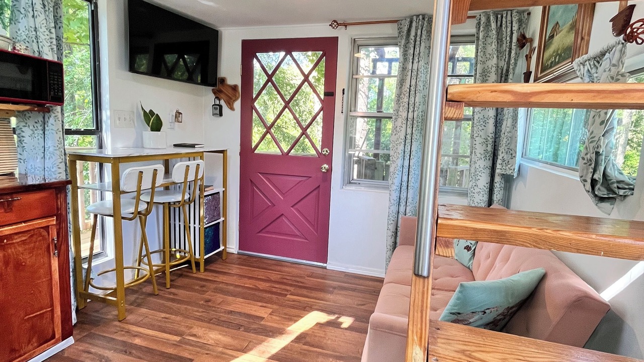 Photo of Livingroom in Shepherd