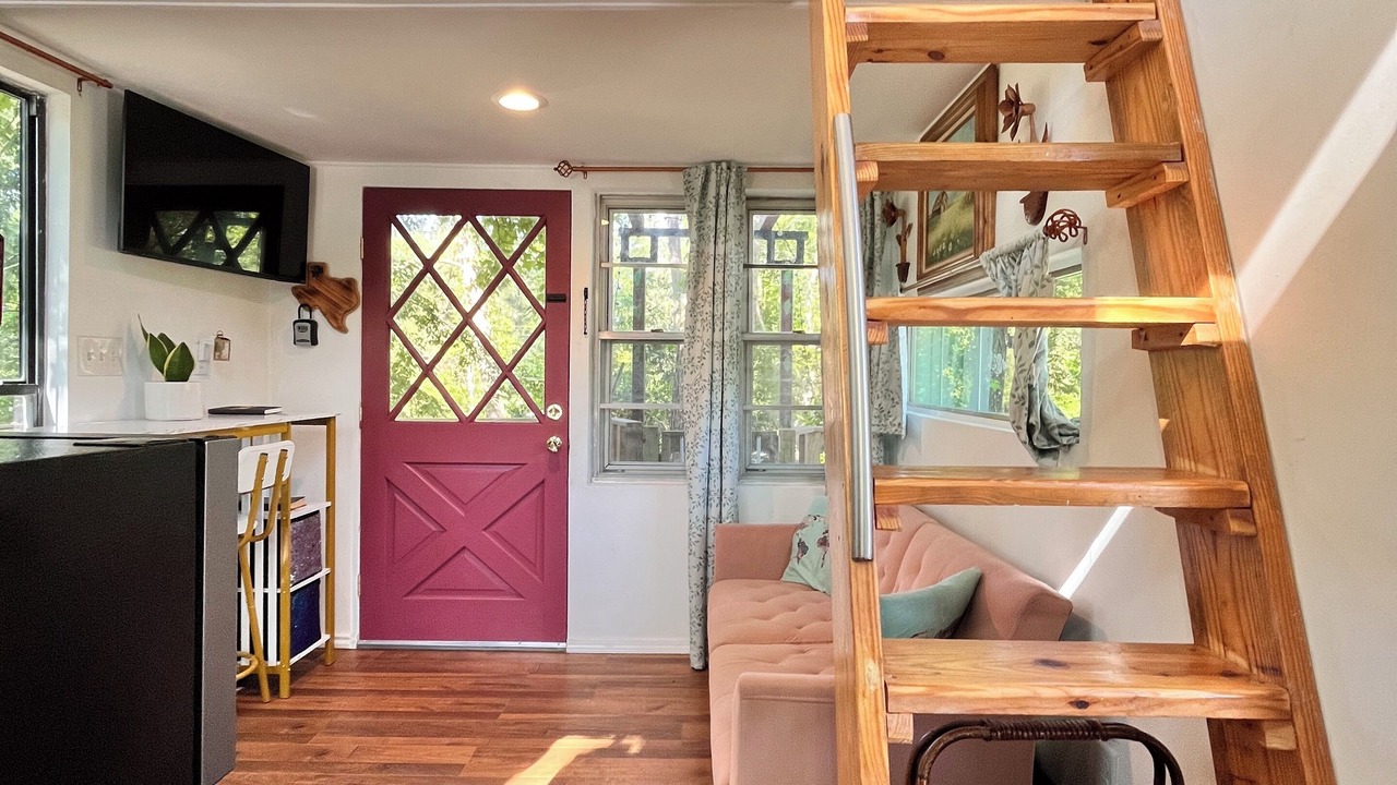 Photo of Livingroom in Shepherd