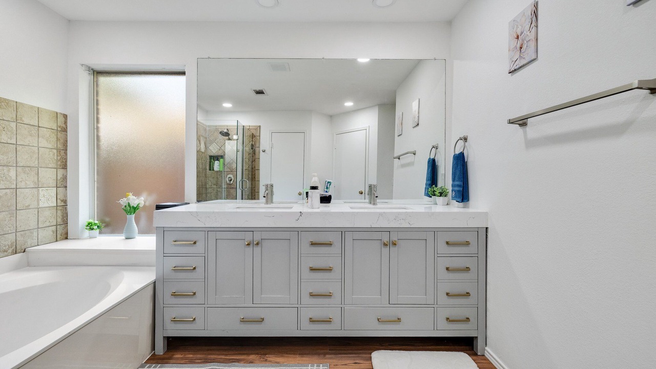 Photo of Bathroom in Frisco