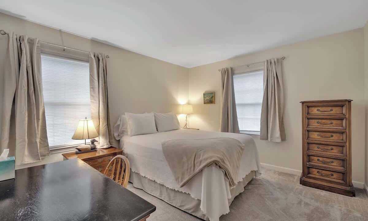 Photo of Bedroom in Wessex Square