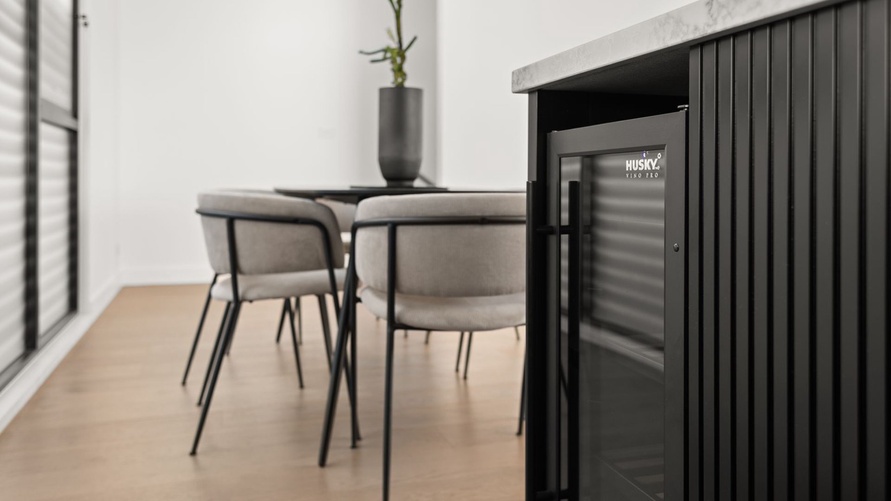 Photo of Others in Rosanna