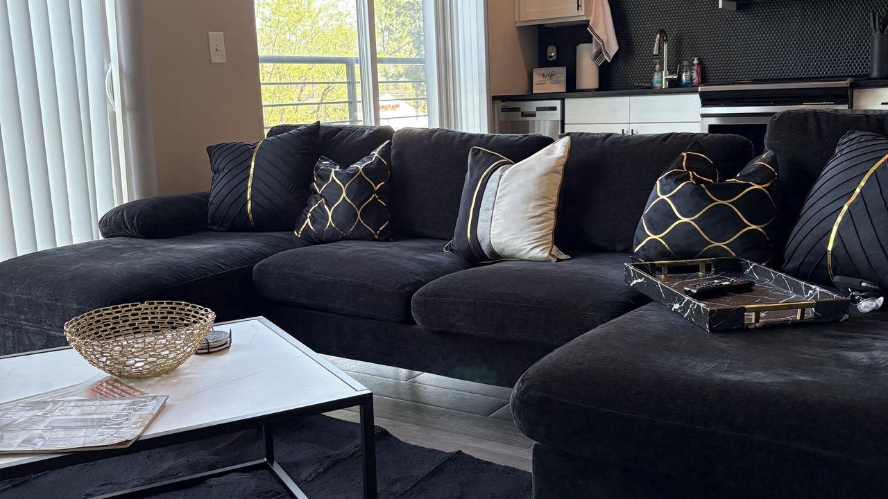 Photo of Livingroom in North Decatur