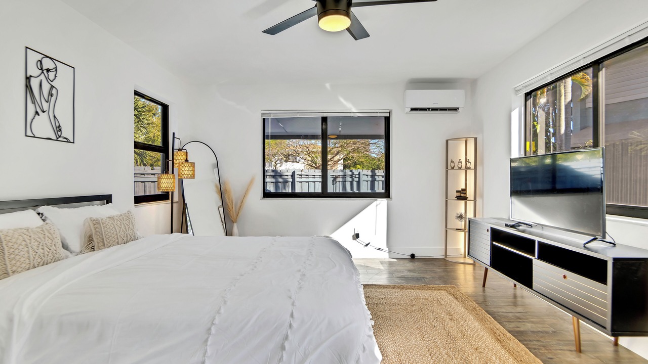 Photo of Bedroom in Harbordale