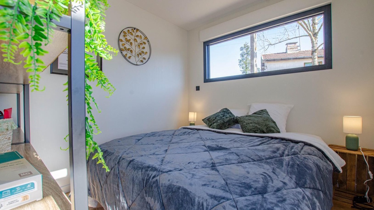 Photo of Bedroom in Arsonval