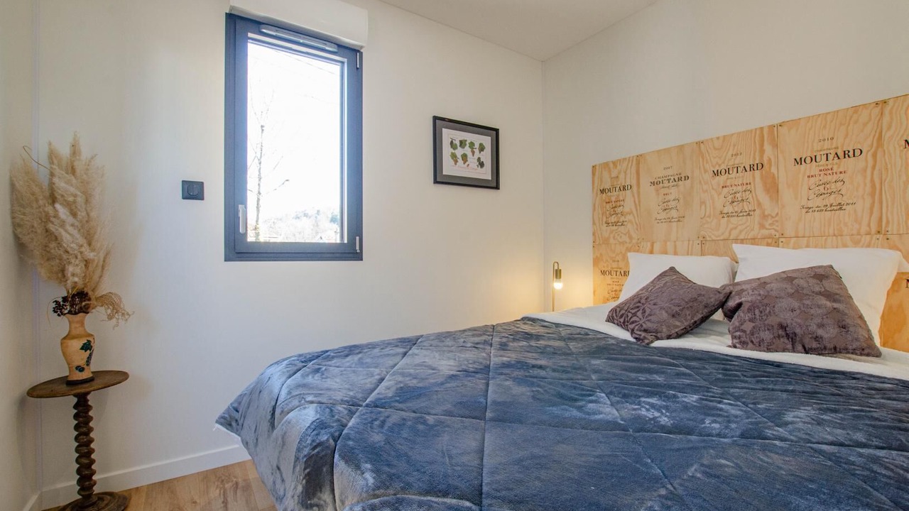 Photo of Bedroom in Arsonval