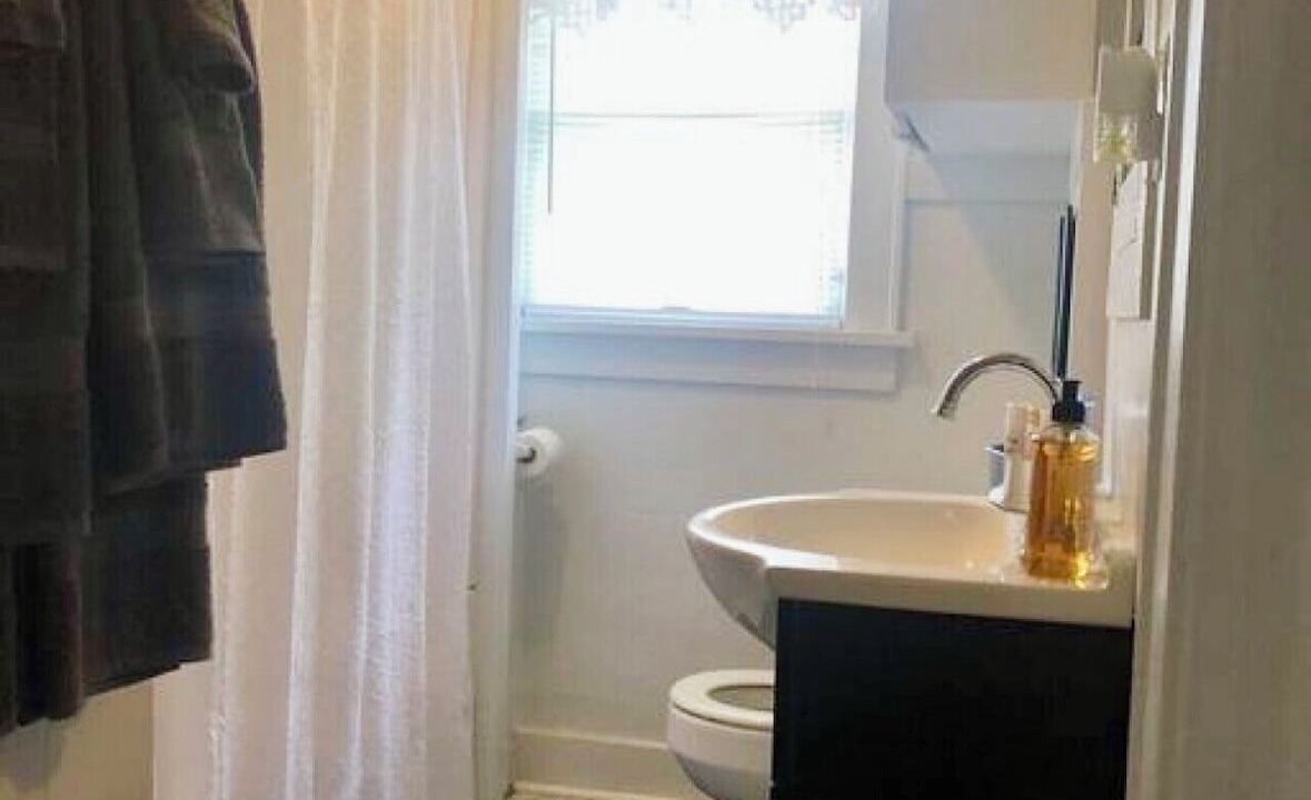 Photo of Bathroom in Muskogee