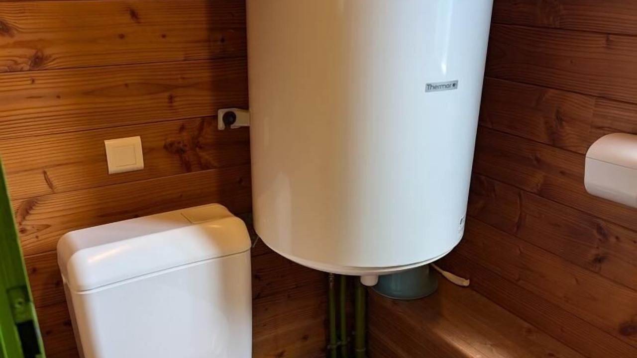 Photo of Bathroom in Saint-Clement-de-Vers