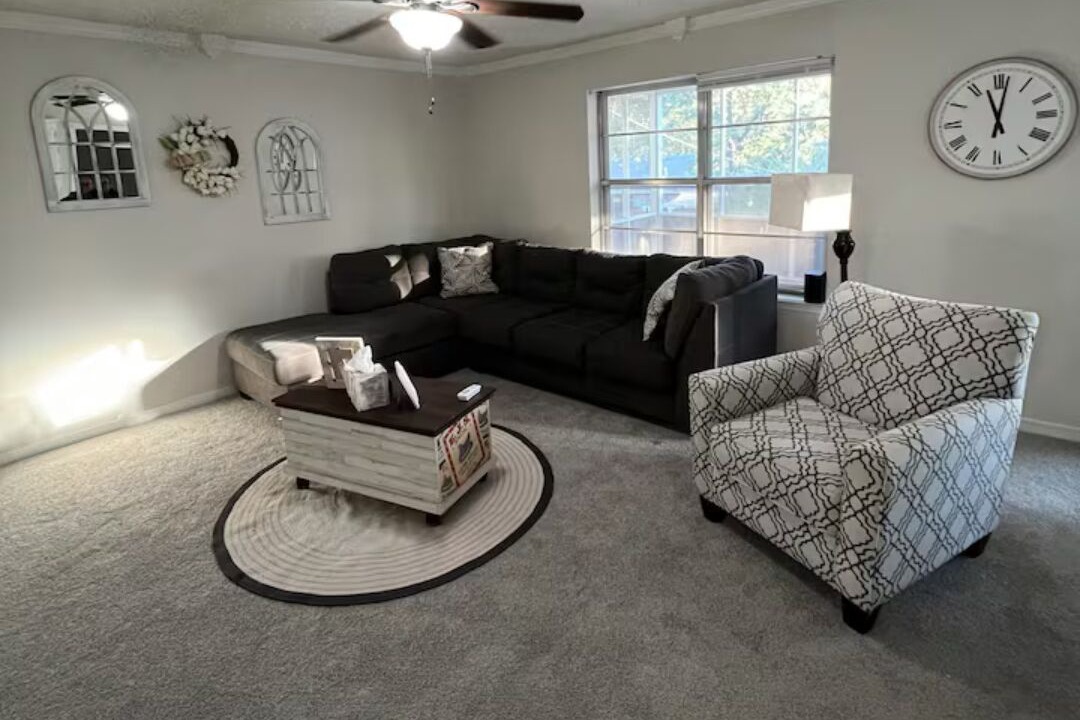 Photo of Livingroom in Edmond