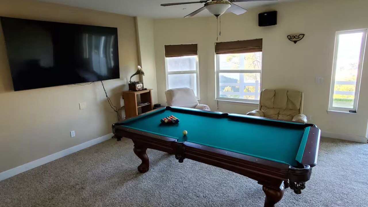 Photo of Bedroom in Oak Shores