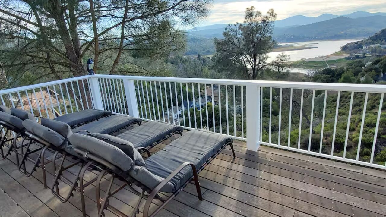 Photo of Patio Balcony in Oak Shores